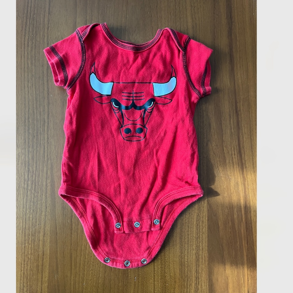 NBA Chicago Bulls Onesie 3-6 Month